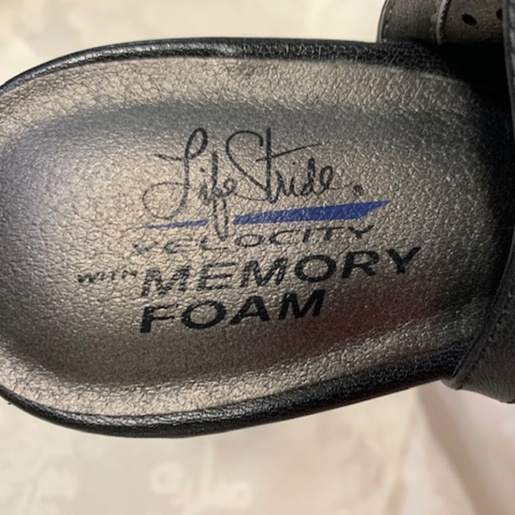 Life Stride Black Peep Toe Sling Back Heel Size 6 - Picture 3 of 8